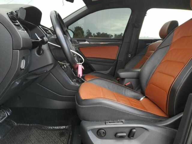 Черный Фольксваген Тигуан, объемом двигателя 2 л и пробегом 49 тыс. км за 6200 $, фото 6 на Automoto.ua