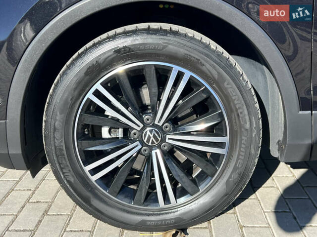 Чорний Фольксваген Тігуан, об'ємом двигуна 1.97 л та пробігом 235 тис. км за 26588 $, фото 10 на Automoto.ua