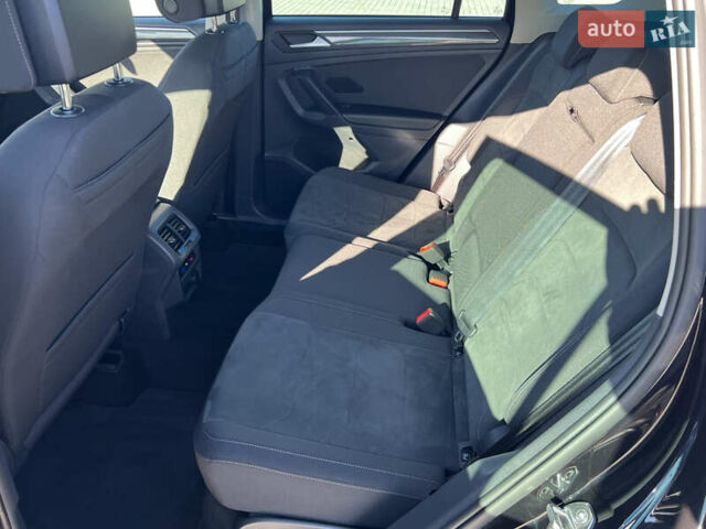 Чорний Фольксваген Тігуан, об'ємом двигуна 1.97 л та пробігом 235 тис. км за 26588 $, фото 19 на Automoto.ua