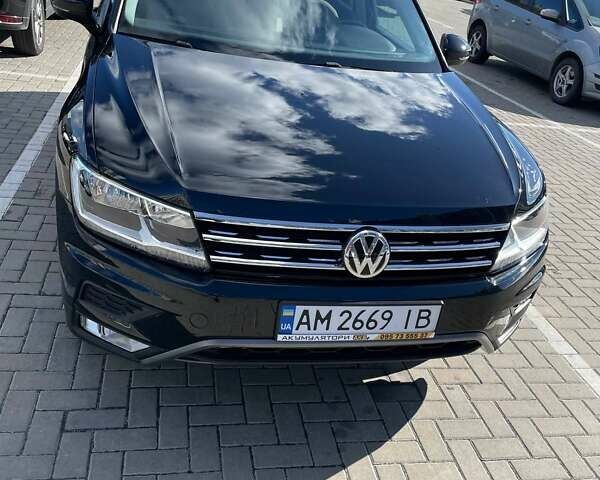 Черный Фольксваген Тигуан, объемом двигателя 2 л и пробегом 49 тыс. км за 20300 $, фото 4 на Automoto.ua