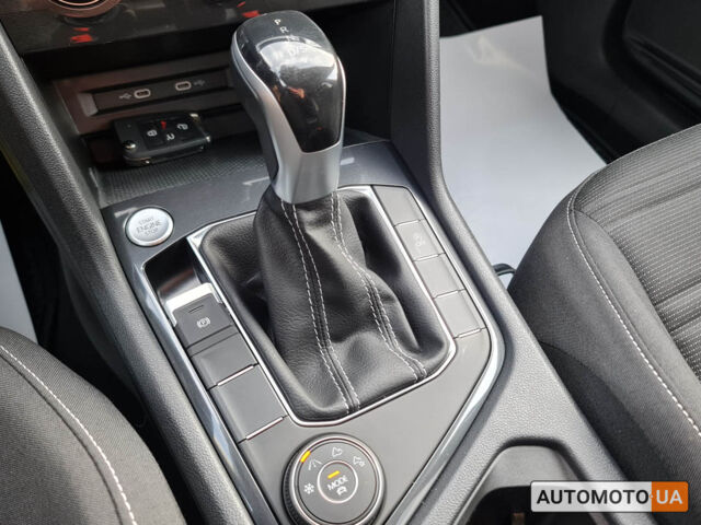 Чорний Фольксваген Тігуан, об'ємом двигуна 2 л та пробігом 25 тис. км за 28400 $, фото 11 на Automoto.ua