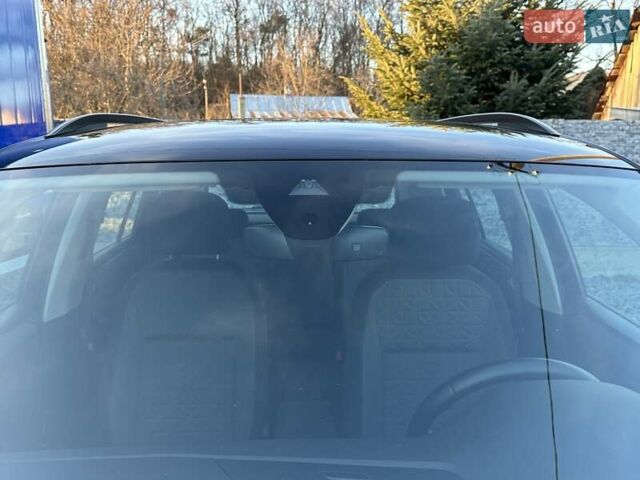 Черный Фольксваген Тигуан, объемом двигателя 2 л и пробегом 180 тыс. км за 29550 $, фото 31 на Automoto.ua