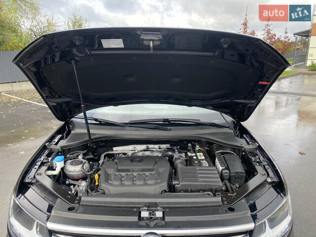 Чорний Фольксваген Тігуан, об'ємом двигуна 1.98 л та пробігом 44 тис. км за 19750 $, фото 43 на Automoto.ua