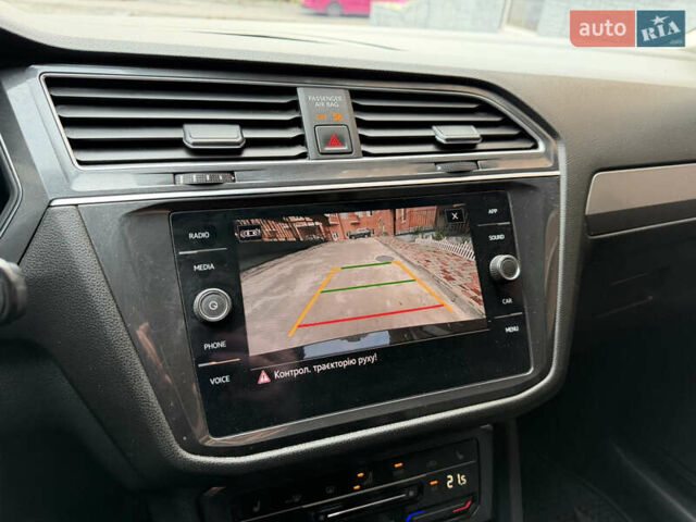 Чорний Фольксваген Тігуан, об'ємом двигуна 1.98 л та пробігом 144 тис. км за 22300 $, фото 14 на Automoto.ua