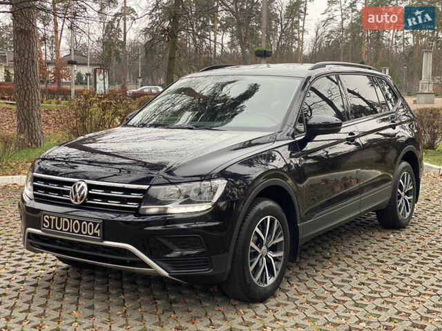Чорний Фольксваген Тігуан, об'ємом двигуна 1.98 л та пробігом 44 тис. км за 18200 $, фото 7 на Automoto.ua