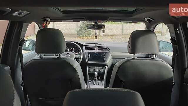 Чорний Фольксваген Тігуан, об'ємом двигуна 2 л та пробігом 123 тис. км за 22500 $, фото 18 на Automoto.ua