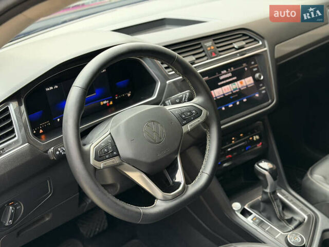 Чорний Фольксваген Тігуан, об'ємом двигуна 1.98 л та пробігом 144 тис. км за 22300 $, фото 10 на Automoto.ua