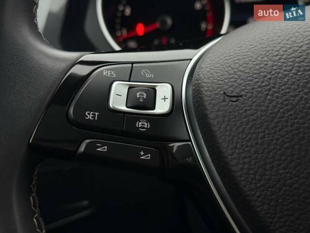 Черный Фольксваген Тигуан, объемом двигателя 1.98 л и пробегом 90 тыс. км за 21500 $, фото 38 на Automoto.ua