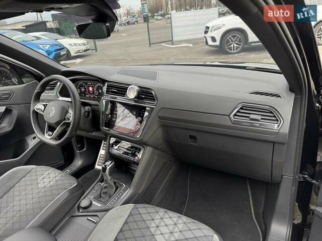 Черный Фольксваген Тигуан, объемом двигателя 1.98 л и пробегом 80 тыс. км за 35999 $, фото 19 на Automoto.ua