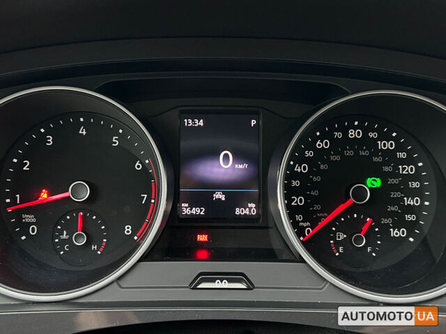 Чорний Фольксваген Тігуан, об'ємом двигуна 2 л та пробігом 37 тис. км за 25800 $, фото 21 на Automoto.ua