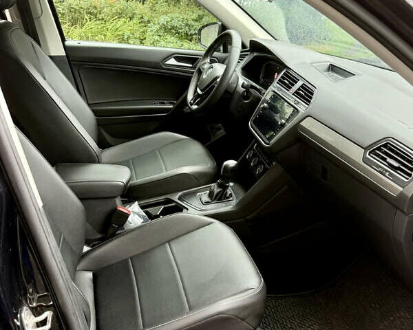 Черный Фольксваген Тигуан, объемом двигателя 1.98 л и пробегом 128 тыс. км за 23000 $, фото 22 на Automoto.ua