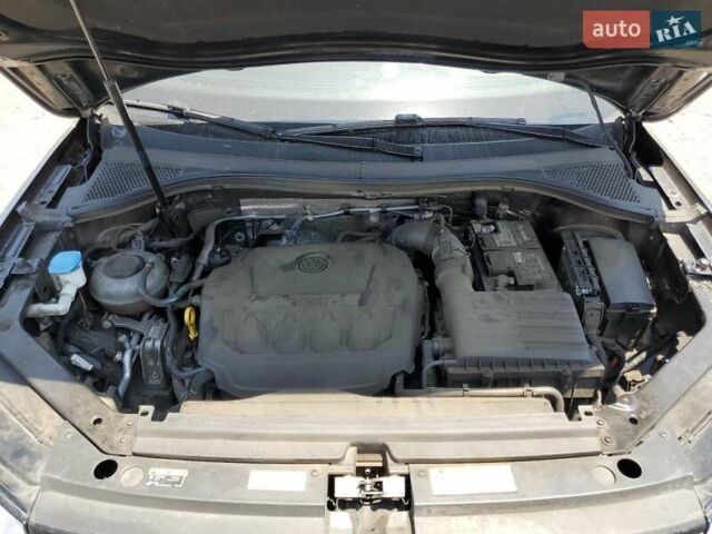 Черный Фольксваген Тигуан, объемом двигателя 1.98 л и пробегом 75 тыс. км за 3500 $, фото 11 на Automoto.ua