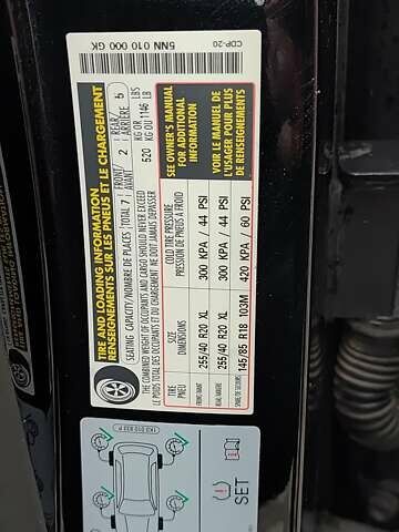 Чорний Фольксваген Тігуан, об'ємом двигуна 2 л та пробігом 123 тис. км за 22500 $, фото 35 на Automoto.ua