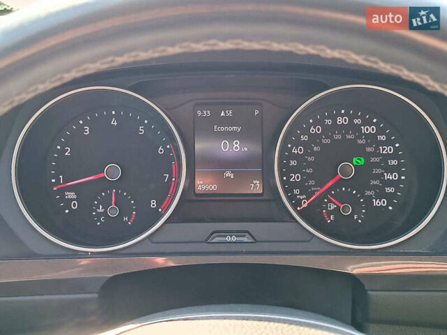 Черный Фольксваген Тигуан, объемом двигателя 2 л и пробегом 46 тыс. км за 22380 $, фото 29 на Automoto.ua