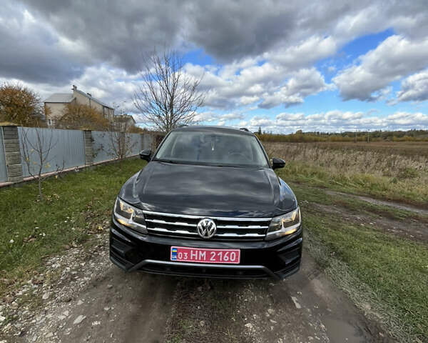 Черный Фольксваген Тигуан, объемом двигателя 2 л и пробегом 107 тыс. км за 21500 $, фото 9 на Automoto.ua