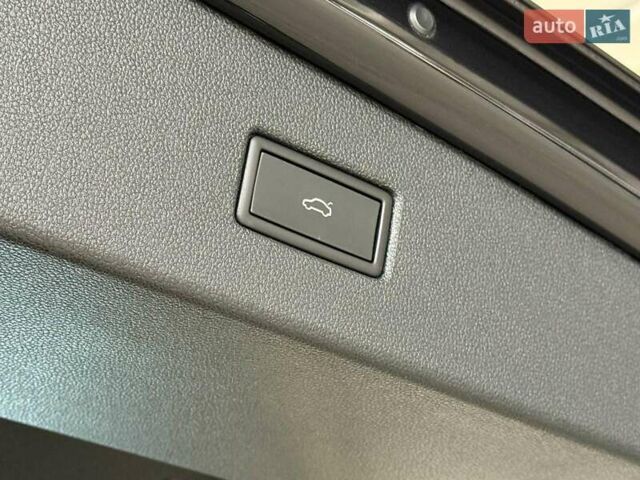 Черный Фольксваген Тигуан, объемом двигателя 2 л и пробегом 56 тыс. км за 33990 $, фото 17 на Automoto.ua