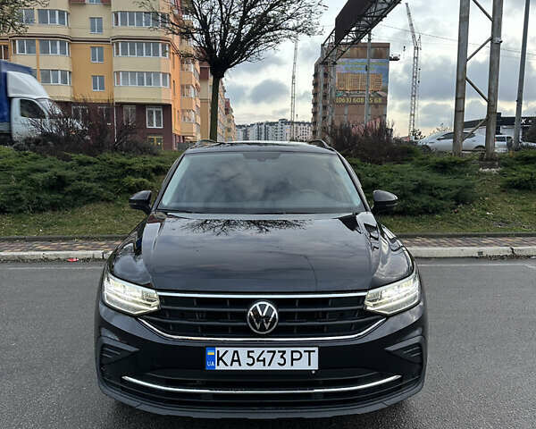 Черный Фольксваген Тигуан, объемом двигателя 1.97 л и пробегом 93 тыс. км за 30900 $, фото 7 на Automoto.ua