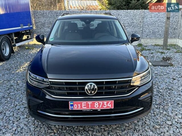 Черный Фольксваген Тигуан, объемом двигателя 2 л и пробегом 180 тыс. км за 29550 $, фото 4 на Automoto.ua