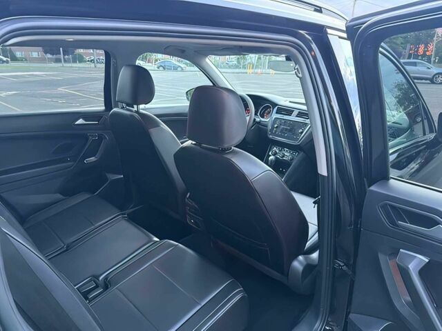 Чорний Фольксваген Тігуан, об'ємом двигуна 2 л та пробігом 11 тис. км за 6300 $, фото 12 на Automoto.ua