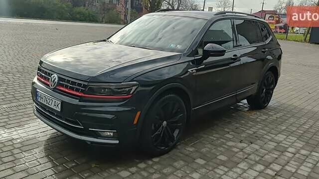 Чорний Фольксваген Тігуан, об'ємом двигуна 2 л та пробігом 123 тис. км за 22500 $, фото 7 на Automoto.ua