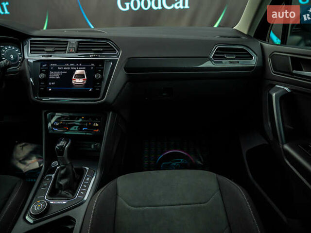 Чорний Фольксваген Тігуан, об'ємом двигуна 1.97 л та пробігом 186 тис. км за 33500 $, фото 69 на Automoto.ua