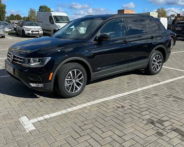 Черный Фольксваген Тигуан, объемом двигателя 2 л и пробегом 49 тыс. км за 20300 $, фото 7 на Automoto.ua