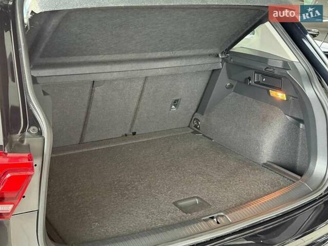 Черный Фольксваген Тигуан, объемом двигателя 2 л и пробегом 56 тыс. км за 33990 $, фото 16 на Automoto.ua