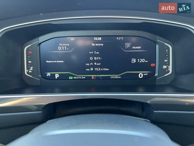 Чорний Фольксваген Тігуан, об'ємом двигуна 1.97 л та пробігом 235 тис. км за 26588 $, фото 16 на Automoto.ua