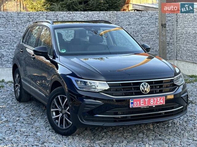Черный Фольксваген Тигуан, объемом двигателя 2 л и пробегом 180 тыс. км за 29550 $, фото 1 на Automoto.ua