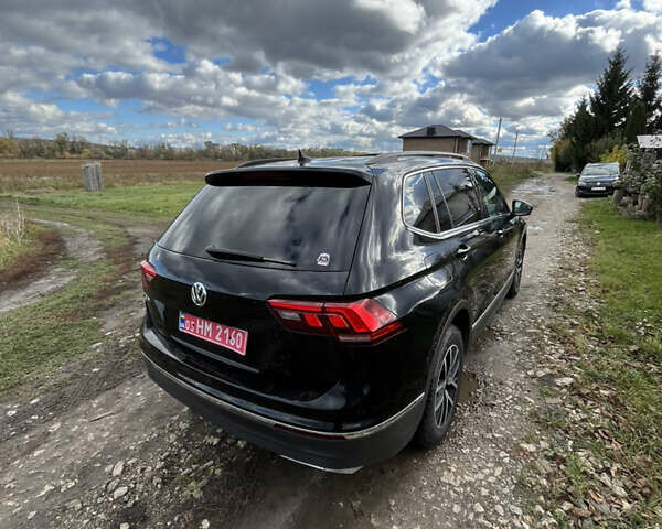 Черный Фольксваген Тигуан, объемом двигателя 2 л и пробегом 107 тыс. км за 21500 $, фото 13 на Automoto.ua