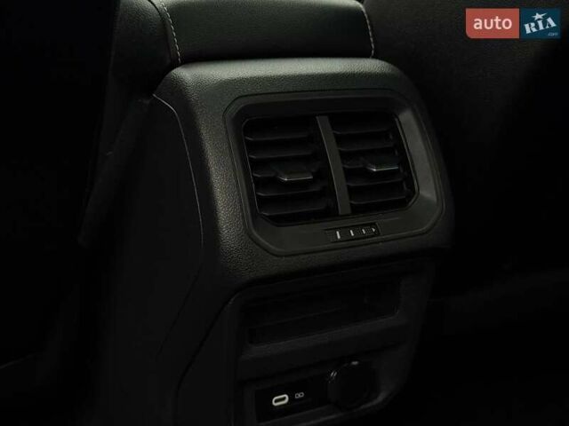 Черный Фольксваген Тигуан, объемом двигателя 1.98 л и пробегом 90 тыс. км за 21500 $, фото 56 на Automoto.ua