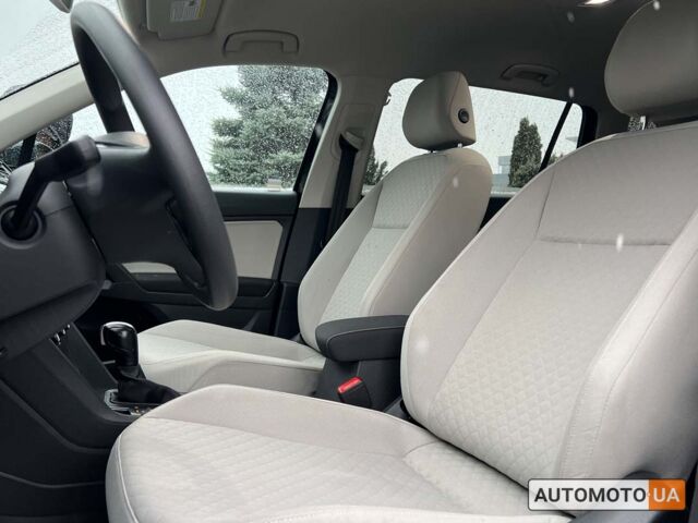 Чорний Фольксваген Тігуан, об'ємом двигуна 2 л та пробігом 37 тис. км за 25800 $, фото 16 на Automoto.ua