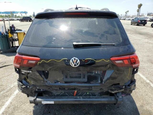 Чорний Фольксваген Тігуан, об'ємом двигуна 2 л та пробігом 75 тис. км за 3800 $, фото 5 на Automoto.ua