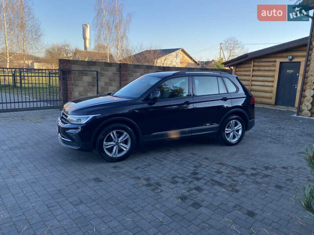 Черный Фольксваген Тигуан, объемом двигателя 1.97 л и пробегом 186 тыс. км за 29990 $, фото 3 на Automoto.ua