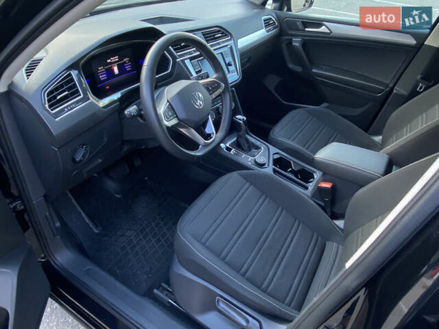 Чорний Фольксваген Тігуан, об'ємом двигуна 1.98 л та пробігом 62 тис. км за 22200 $, фото 11 на Automoto.ua