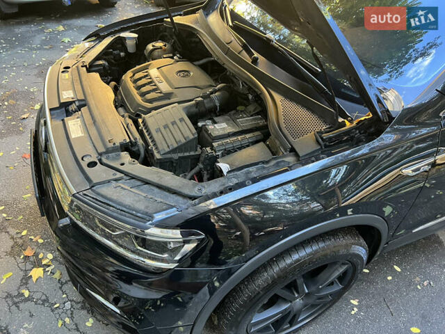 Чорний Фольксваген Тігуан, об'ємом двигуна 2 л та пробігом 56 тис. км за 23700 $, фото 12 на Automoto.ua