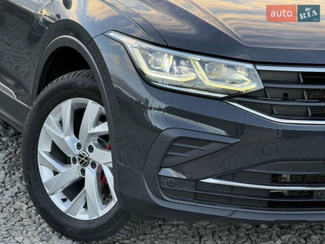 Черный Фольксваген Тигуан, объемом двигателя 2 л и пробегом 165 тыс. км за 29999 $, фото 15 на Automoto.ua