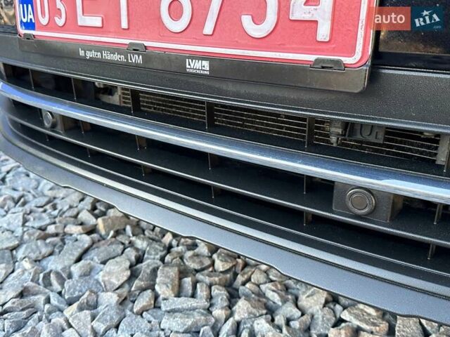 Черный Фольксваген Тигуан, объемом двигателя 2 л и пробегом 180 тыс. км за 29550 $, фото 12 на Automoto.ua