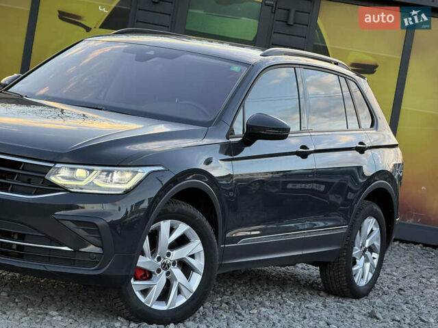 Черный Фольксваген Тигуан, объемом двигателя 2 л и пробегом 165 тыс. км за 29999 $, фото 7 на Automoto.ua
