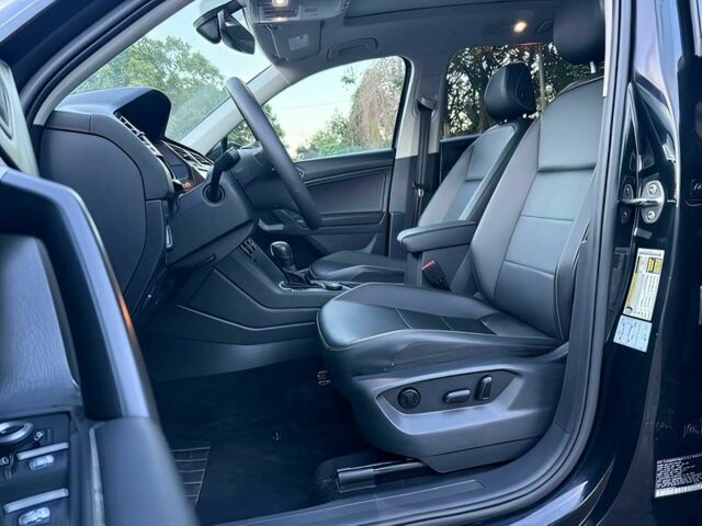 Черный Фольксваген Тигуан, объемом двигателя 2 л и пробегом 29 тыс. км за 9100 $, фото 8 на Automoto.ua