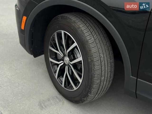 Черный Фольксваген Тигуан, объемом двигателя 1.98 л и пробегом 90 тыс. км за 21500 $, фото 5 на Automoto.ua