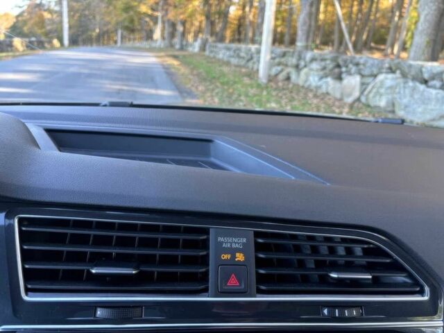 Чорний Фольксваген Тігуан, об'ємом двигуна 2 л та пробігом 27 тис. км за 9000 $, фото 17 на Automoto.ua