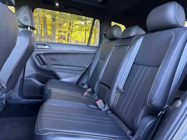 Чорний Фольксваген Тігуан, об'ємом двигуна 2 л та пробігом 27 тис. км за 9000 $, фото 20 на Automoto.ua