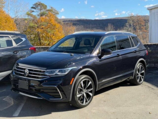 Черный Фольксваген Тигуан, объемом двигателя 2 л и пробегом 29 тыс. км за 19100 $, фото 2 на Automoto.ua