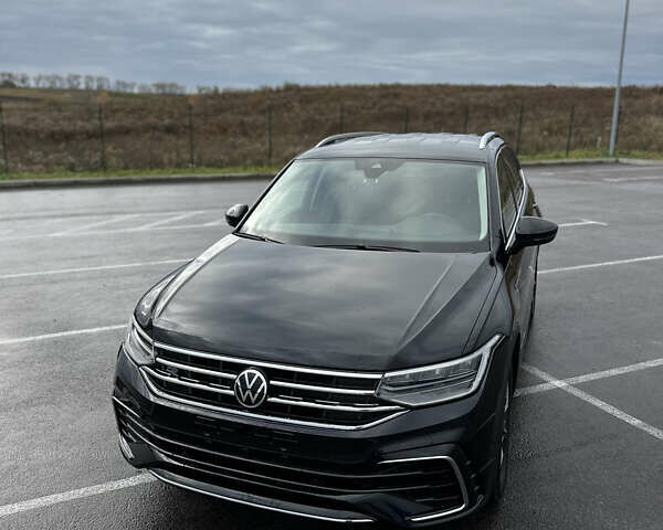 Черный Фольксваген Тигуан, объемом двигателя 2 л и пробегом 137 тыс. км за 22300 $, фото 29 на Automoto.ua