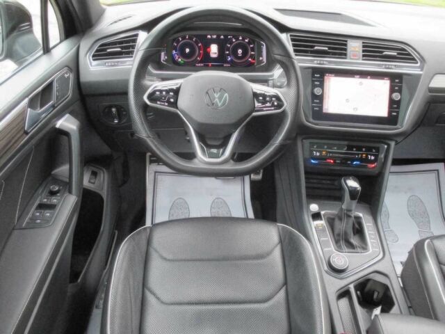 Черный Фольксваген Тигуан, объемом двигателя 2 л и пробегом 13 тыс. км за 8900 $, фото 5 на Automoto.ua