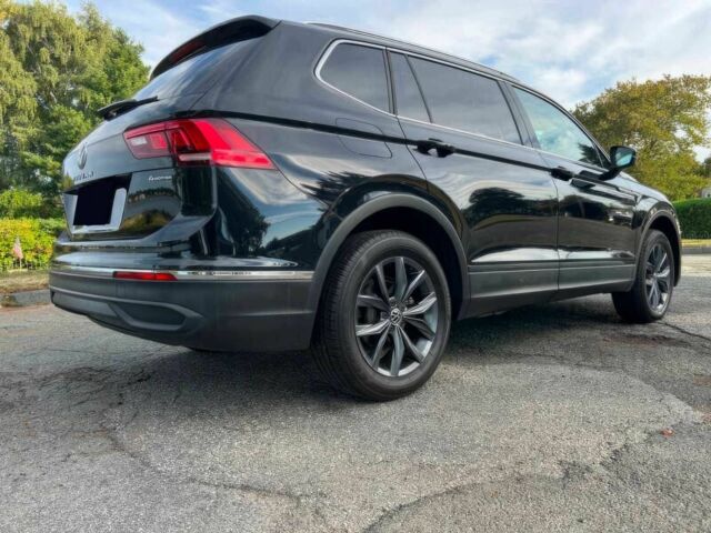 Черный Фольксваген Тигуан, объемом двигателя 2 л и пробегом 12 тыс. км за 13000 $, фото 7 на Automoto.ua