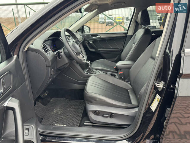 Черный Фольксваген Тигуан, объемом двигателя 1.98 л и пробегом 54 тыс. км за 21900 $, фото 14 на Automoto.ua