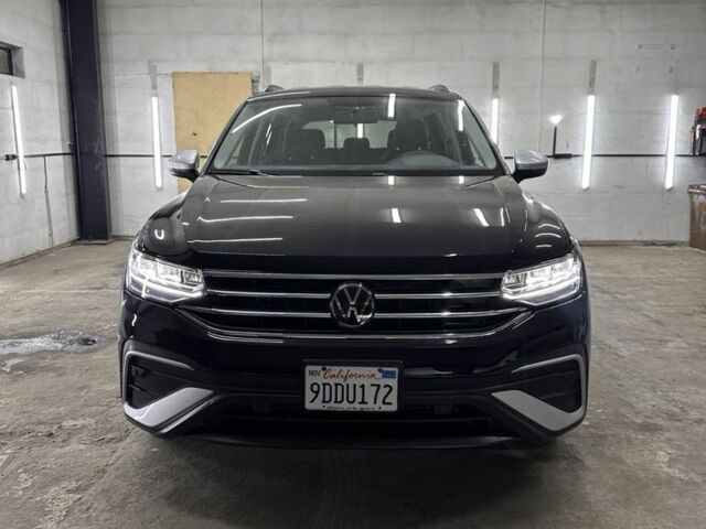 Черный Фольксваген Тигуан, объемом двигателя 2 л и пробегом 115 тыс. км за 21499 $, фото 6 на Automoto.ua