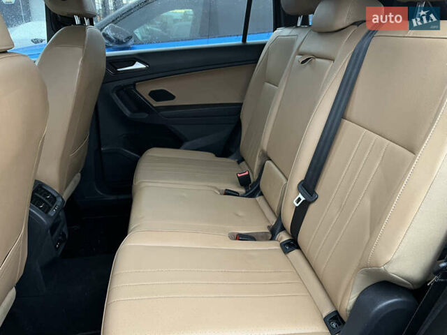 Черный Фольксваген Тигуан, объемом двигателя 2 л и пробегом 140 тыс. км за 18700 $, фото 17 на Automoto.ua